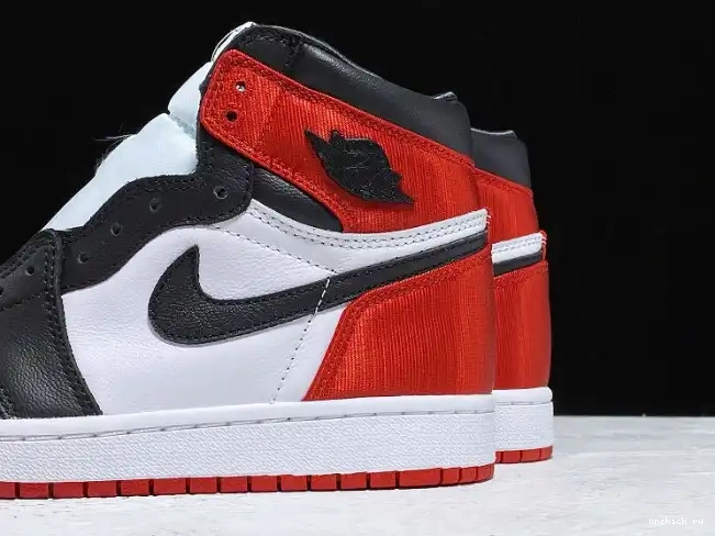 Rep Onekick CD0461-016 Air Jordan 1 Retro Black High Toe Satin 0510